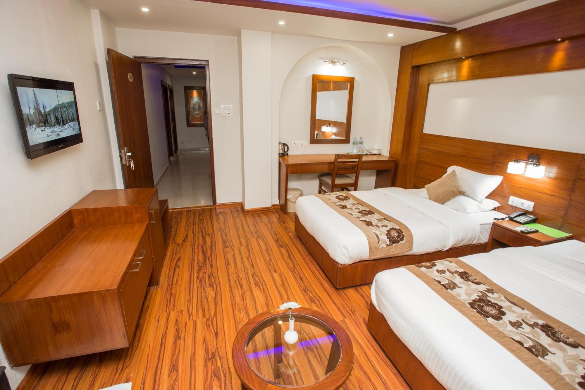 Aryatara Kathmandu Hotel מראה חיצוני תמונה