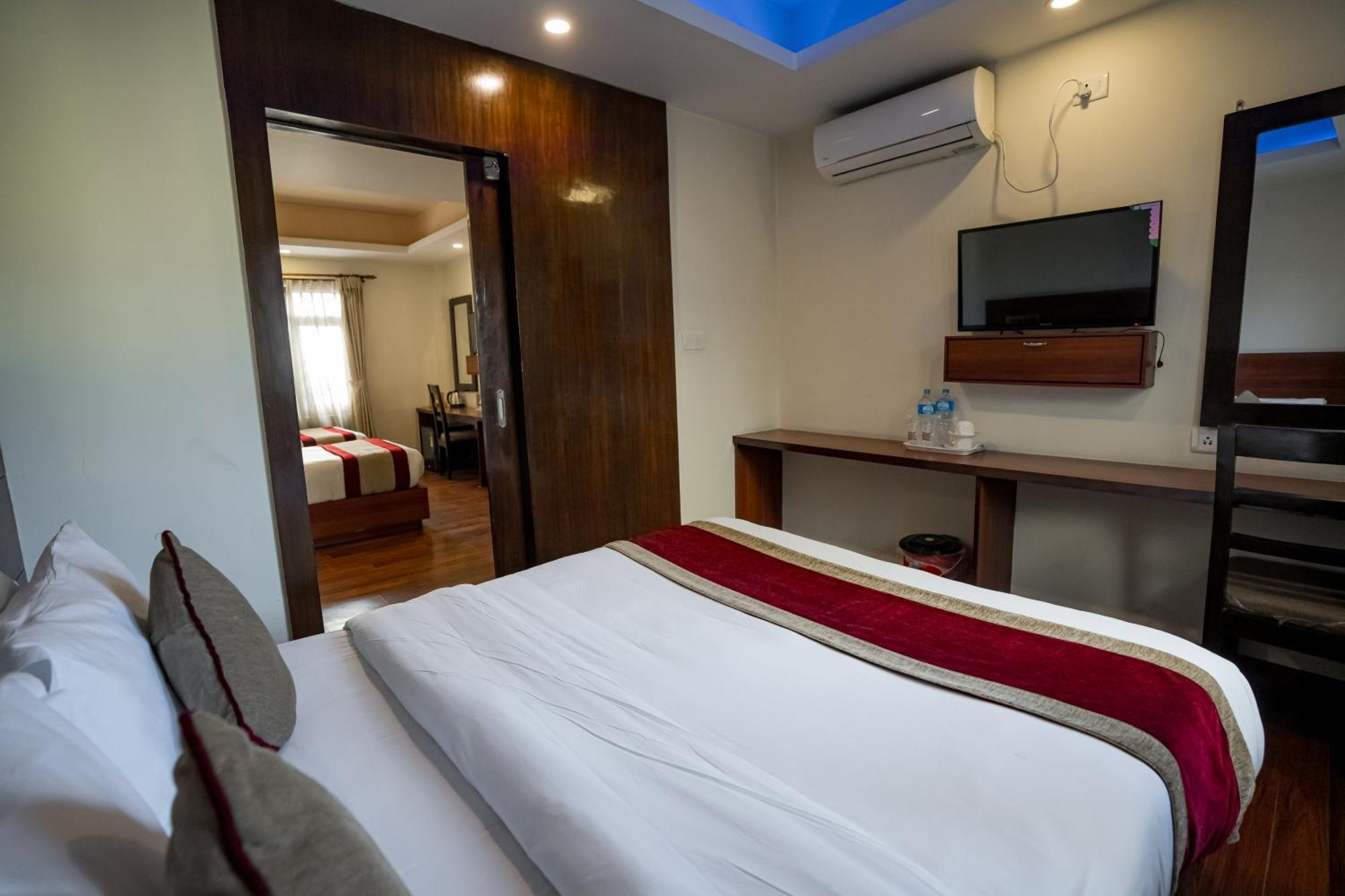 Aryatara Kathmandu Hotel מראה חיצוני תמונה