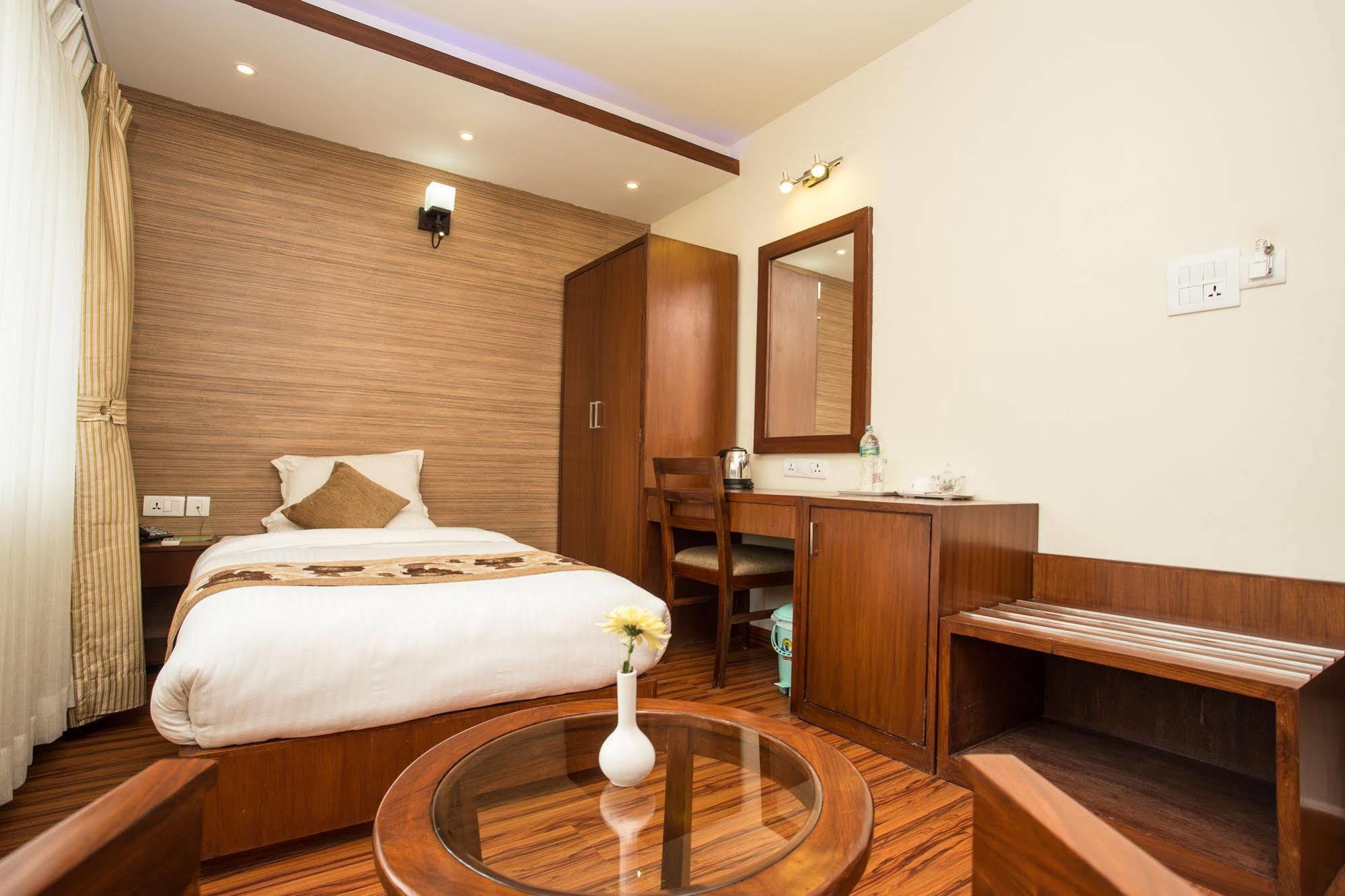 Aryatara Kathmandu Hotel מראה חיצוני תמונה