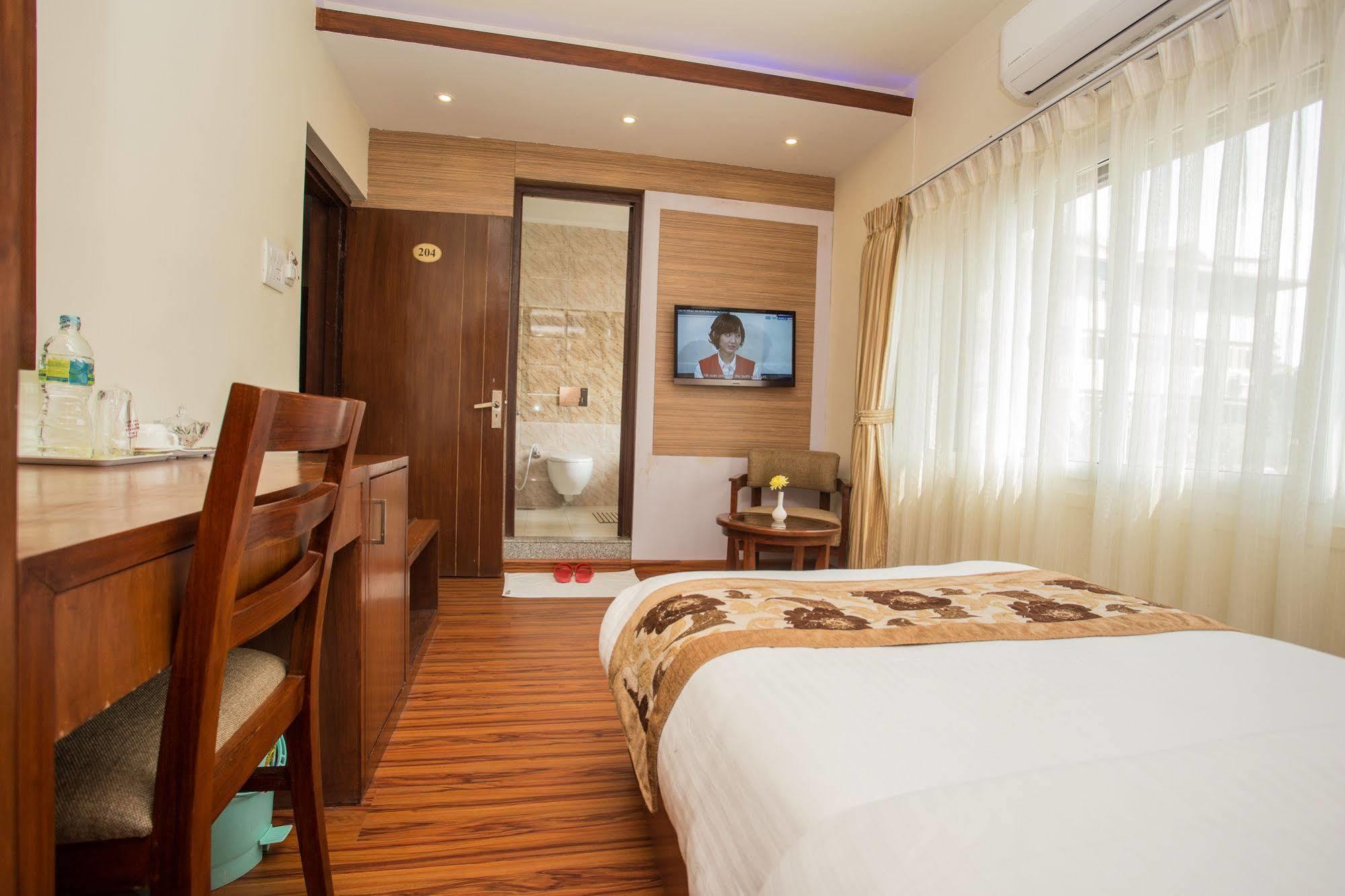 Aryatara Kathmandu Hotel מראה חיצוני תמונה