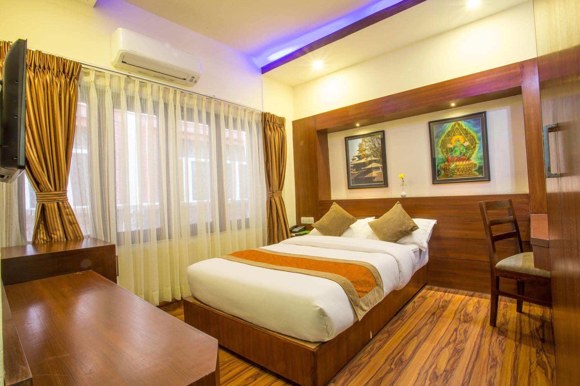 Aryatara Kathmandu Hotel מראה חיצוני תמונה